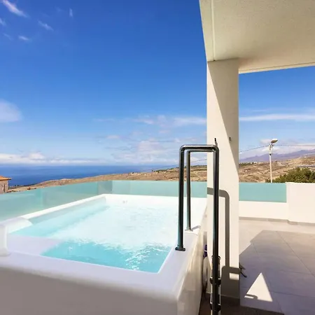 Welcoming House With Jacuzzi In Tijoco Bajo Private Pool Holiday home Costa Adeje (Tenerife)